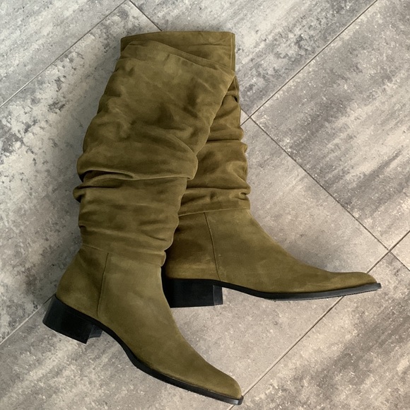 aquatalia flat boots